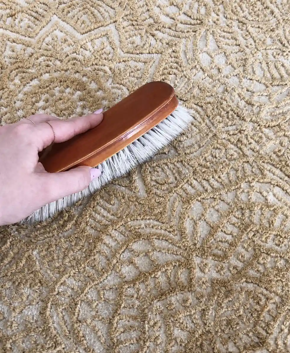 Come lavare un tappeto in seta e un tappeto in viscosa di lusso?